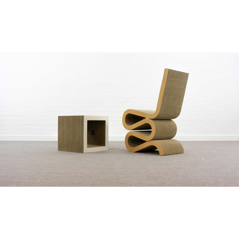Cadeira Vintage Wiggle "Easy Edges" com mesa lateral por Frank O. Gehry para Vitra, 1972
