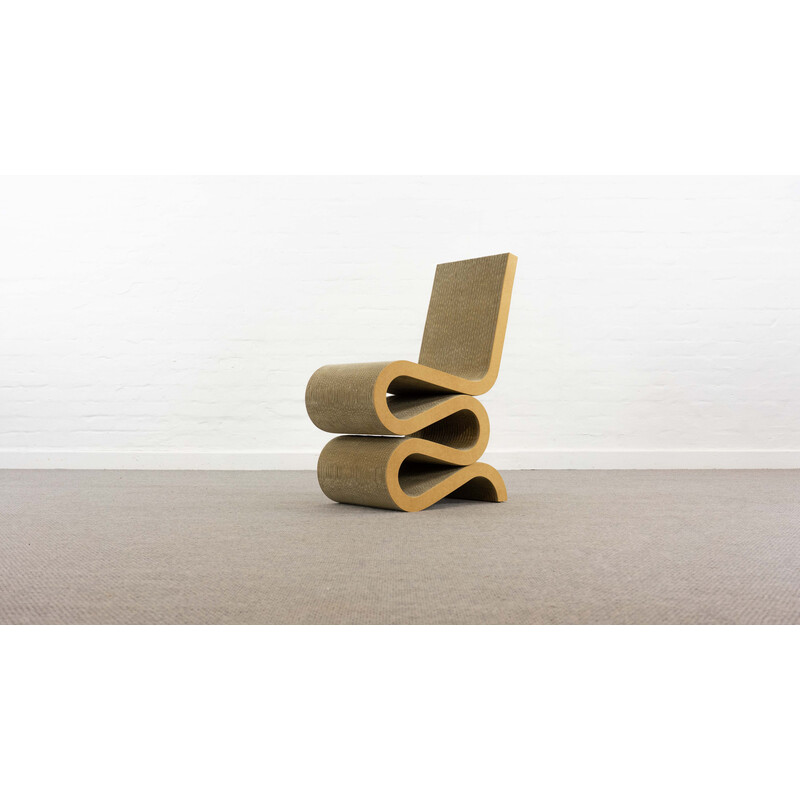 Vintage Wiggle chair "Easy Edges" with side table by Frank O. Gehry for Vitra, 1972