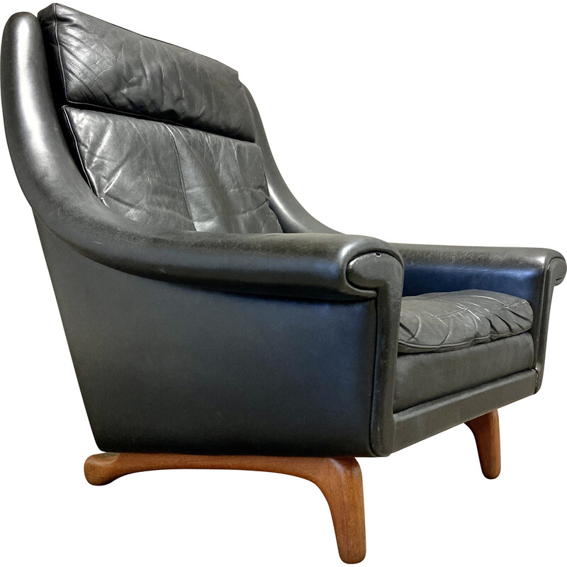 Scandinavian vintage armchair in leather and teak by Aage Christiansen, 1950