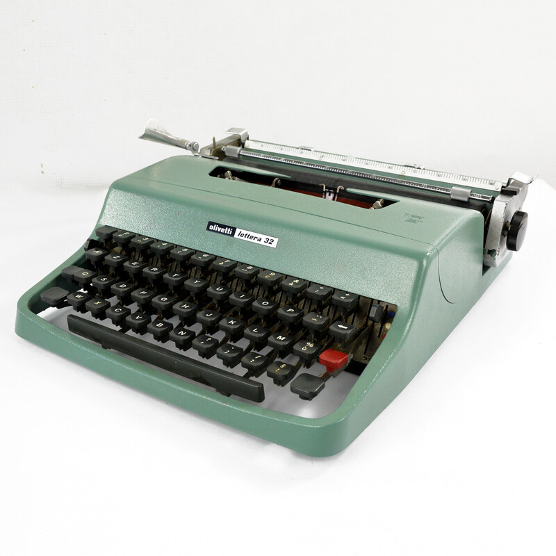 Vintage Olivetti Lettera 32 typewriter by Marcello Nizzoli, Spain 1960s