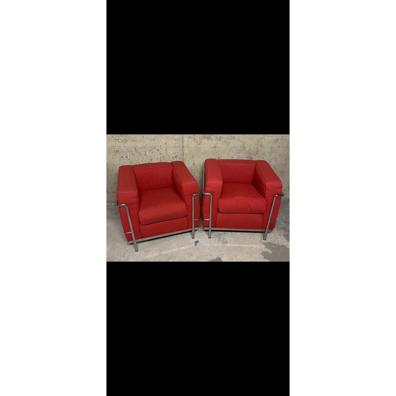 Pair of vintage Lc2 armchairs in metal and red fabric by Le Corbusier for Cassina