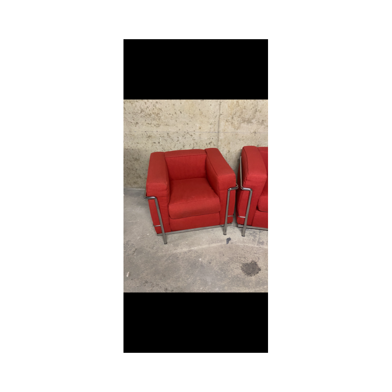 Pair of vintage Lc2 armchairs in metal and red fabric by Le Corbusier for Cassina