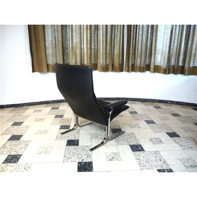 Fauteuil noir en cuir et en métal chromé modèle Swiss DS-2030 de Hans Eichenberger pour De Sede - 1980