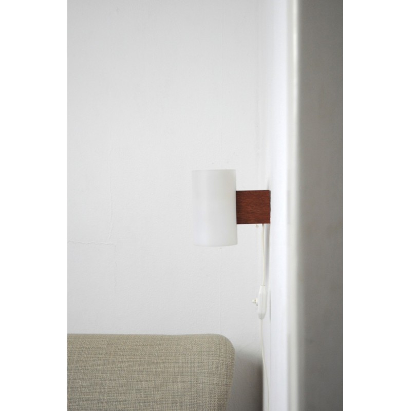 Vintage minimalistic wall lamp by Uno and Östen Kristiansson for Luxus, Sweden 1960s