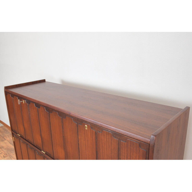 Norwegisches Teakholz-Highboard aus der Mitte des Jahrhunderts, 1960er Jahre