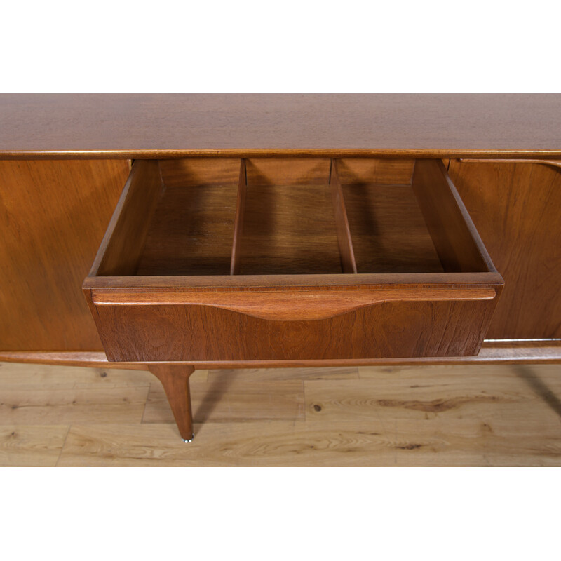 Britisches Teakholz-Sideboard aus der Mitte des Jahrhunderts, 1960er Jahre