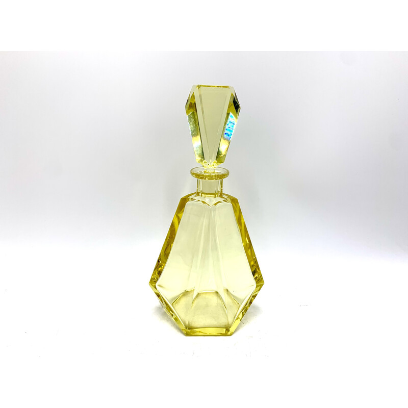 Carafe Art Déco vintage jaune, République Tchèque 1930