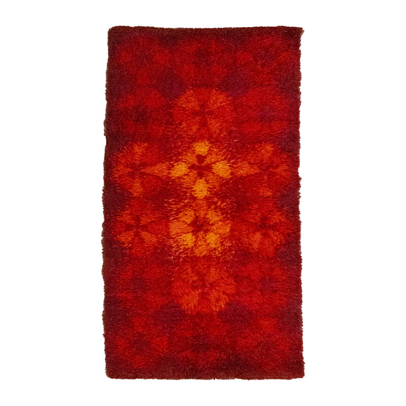 Vintage geometric rug in red