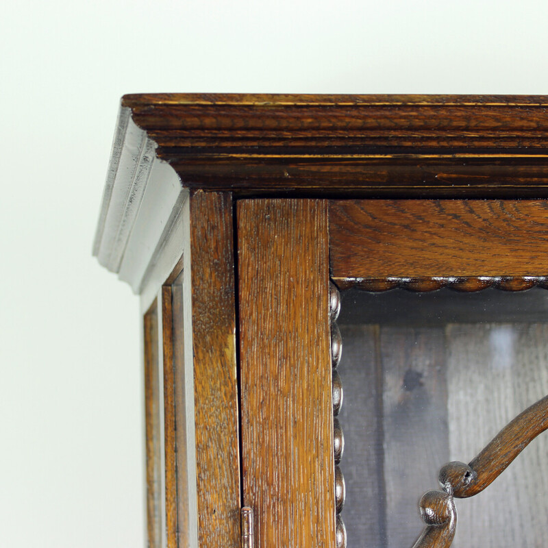 Art Deco vintage display cabinet in oakwood and glass, Czechoslovakia 1910s