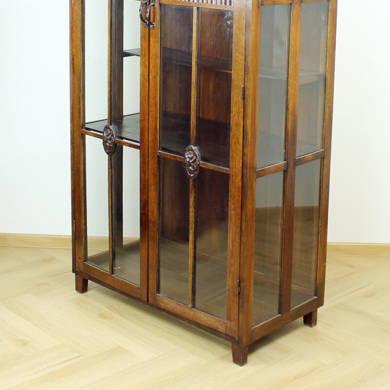 Art Deco vintage display cabinet in oakwood and glass, Czechoslovakia 1910s