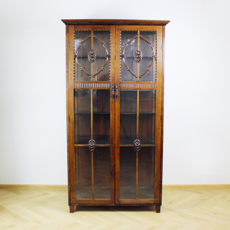 Art Deco vintage display cabinet in oakwood and glass, Czechoslovakia 1910s