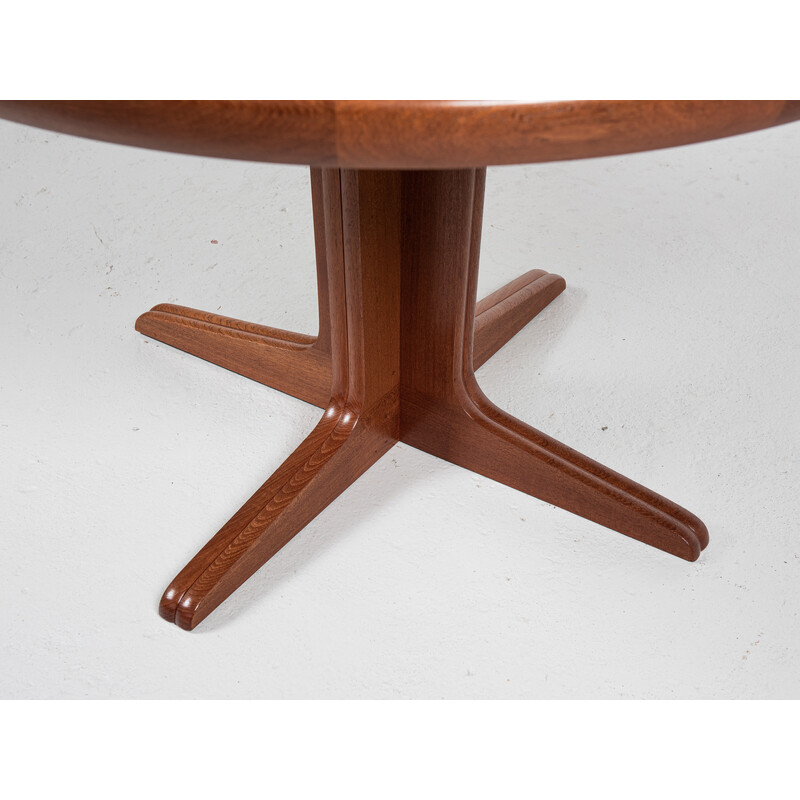 Mid century Danish round dining table in teak by Vv Møbler, 1960s