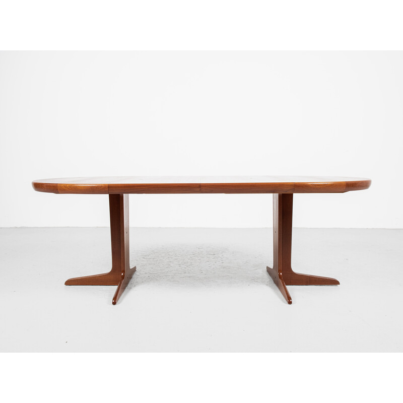 Mid century Danish round dining table in teak by Vv Møbler, 1960s