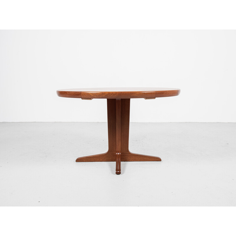 Mid century Danish round dining table in teak by Vv Møbler, 1960s