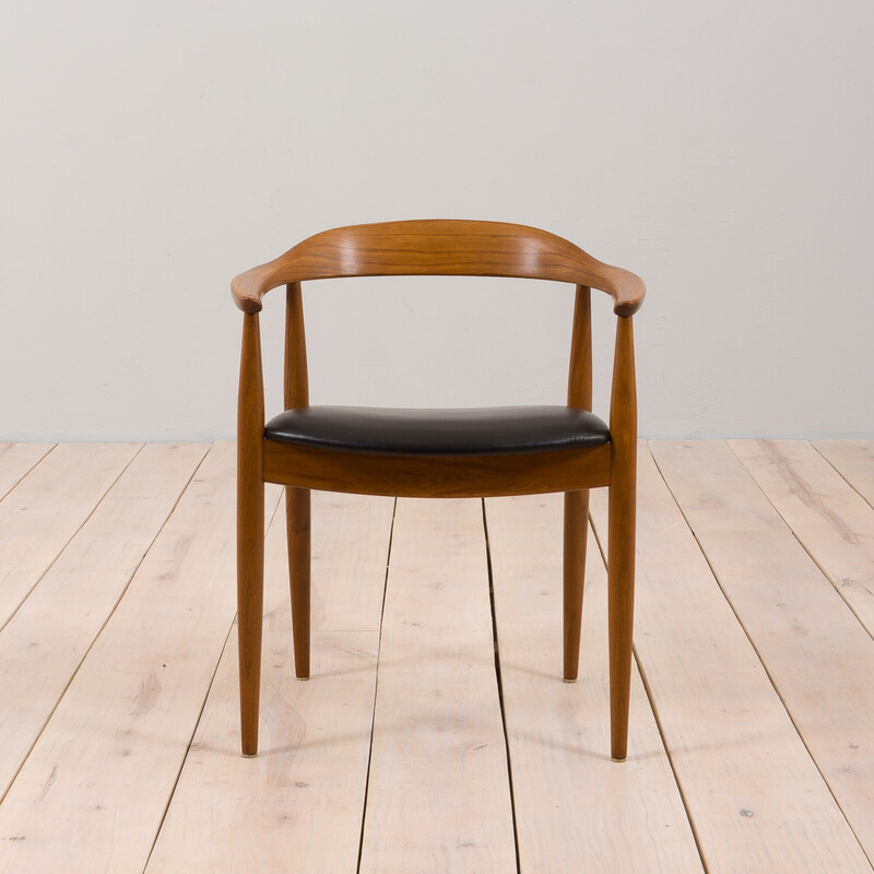 Fauteuil vintage en teck et cuir noir par Illum Wilkkelso pour Niels Eilersen, Danemark 1960