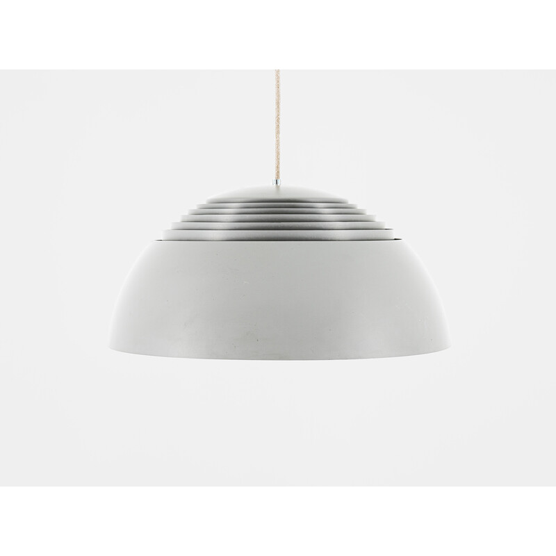 Candeeiro pendente Vintage Aj Royal em cinzento claro por Arne Jacobsen para Louis Poulsen