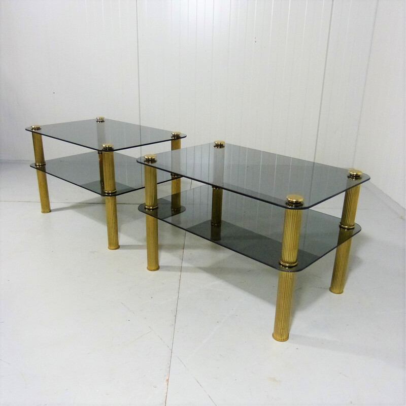 Pareja de mesas auxiliares vintage de latón y cristal, años 1960-1970