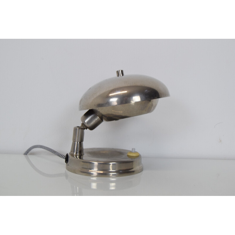 Lámpara de mesa Art Decó vintage en cromo, metal y cristal, Checoslovaquia años 30