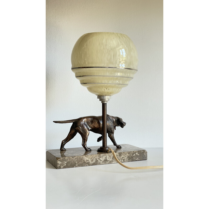 Vintage Art Deco lamp op marmer