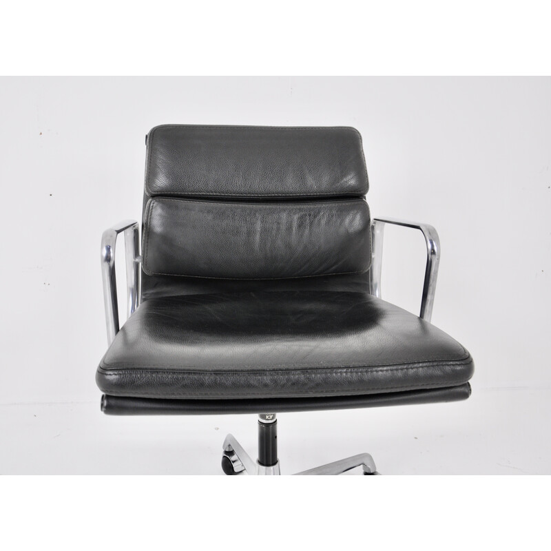 Vintage leather and aluminium armchair by Charles and Ray Eames for Icf, 1970s