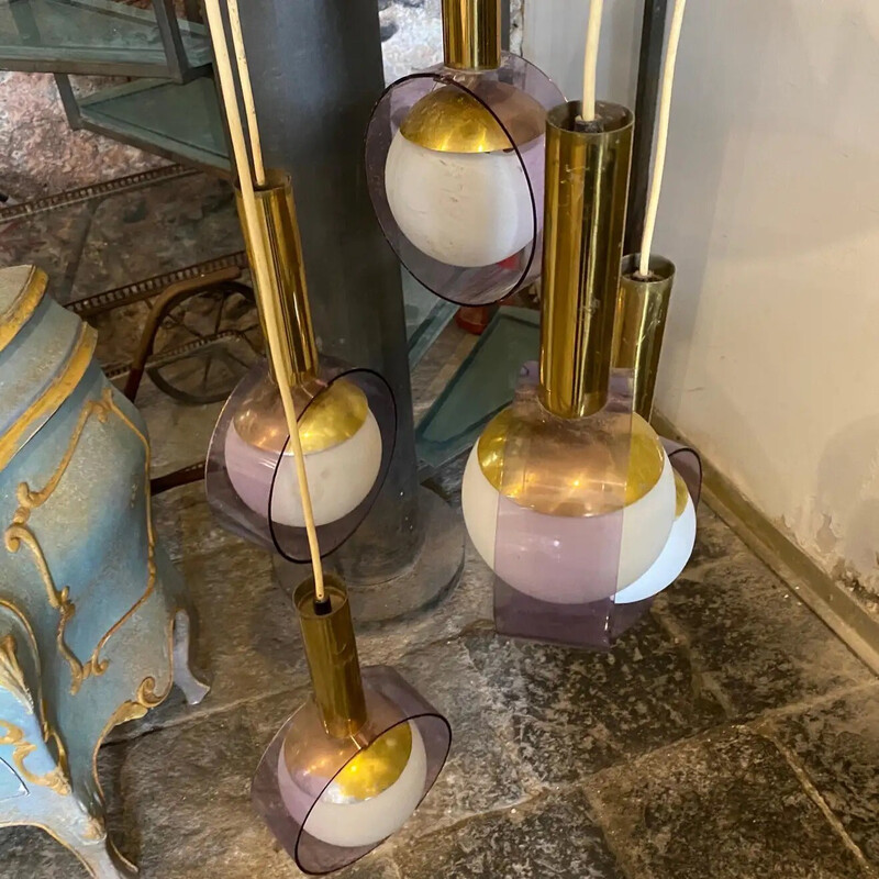 Lampadario vintage a cascata in ottone, plexiglass rosa e vetro per Stilux Milano, Italia anni '70