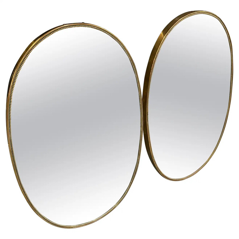 Paire de miroirs vintage ovales en laiton, Italie 1960
