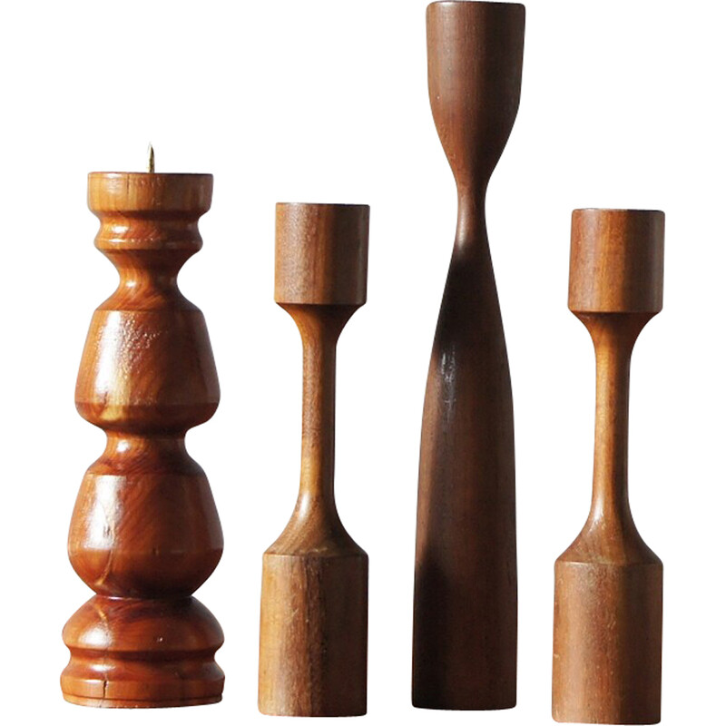 Juego de 4 candelabros de madera vintage escandinavos