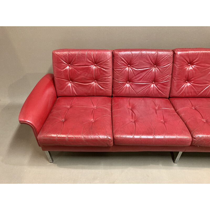 Vintage rood lederen bank, 4 zitplaatsen, 1950