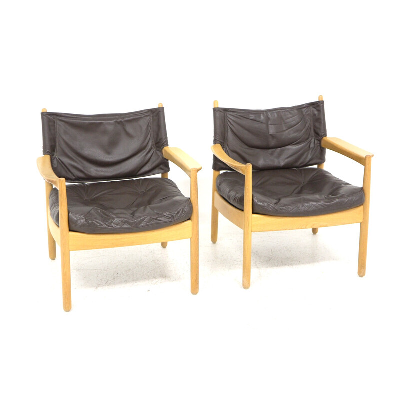 Paire de fauteuils vintage en chêne et cuir, Suède 1960