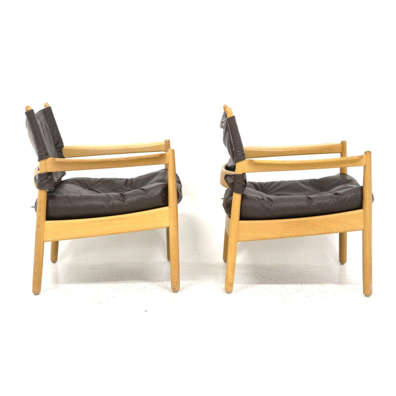 Paar vintage eiken en lederen fauteuils, Zweden 1960