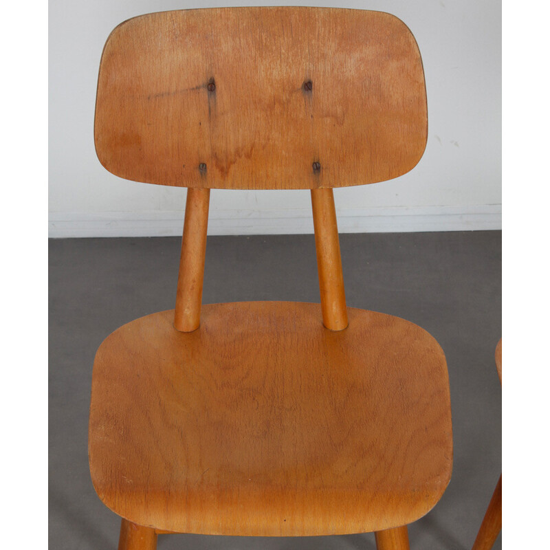 Paar vintage houten stoelen voor Ton, 1960