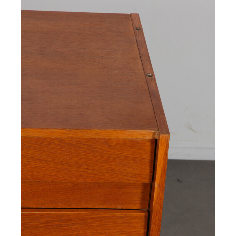 Vintage U-458 chest of 4 drawers in oak and plastic by Jiri Jiroutek for Interier Praha, Czech Republic 1960s