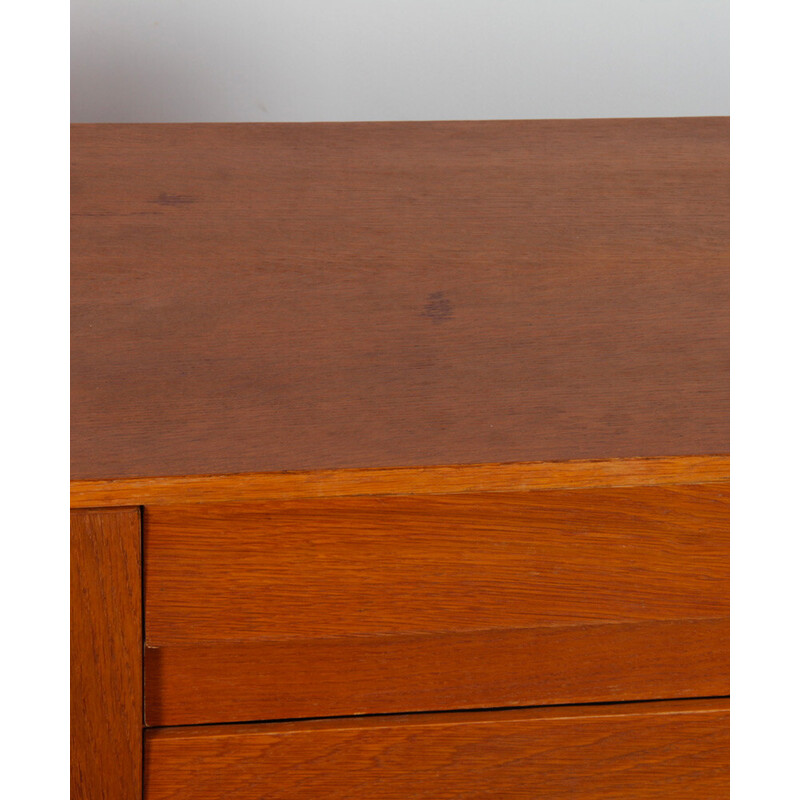 Vintage U-458 chest of 4 drawers in oak and plastic by Jiri Jiroutek for Interier Praha, Czech Republic 1960s