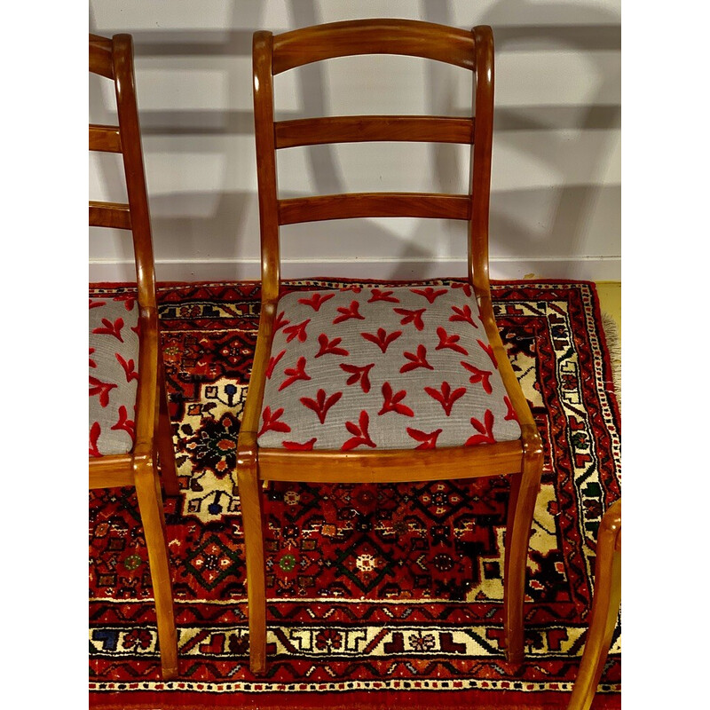 Conjunto de 4 cadeiras de madeira de cerejeira vintage