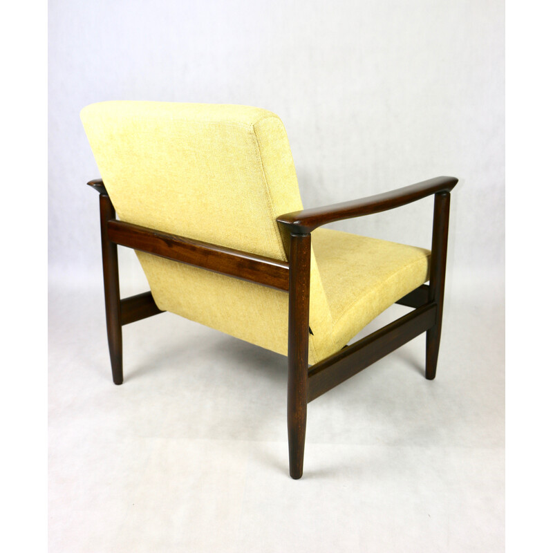 Vintage Gfm-142 fauteuil in gelakt hout en gele stof van Edmund Homa, jaren 1970