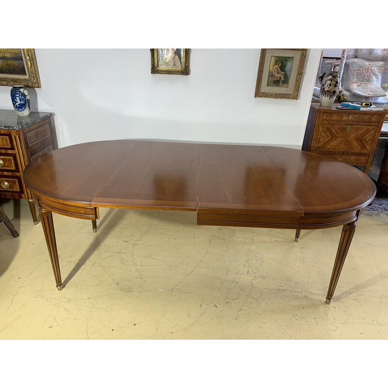 Vintage round extending table in cherry wood