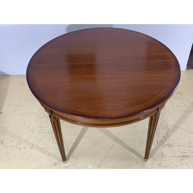 Vintage round extending table in cherry wood