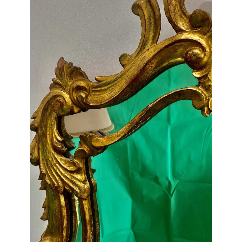 Specchio d'epoca in legno intagliato e dorato