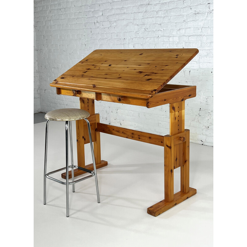 Modular and tiltable vintage wood desk