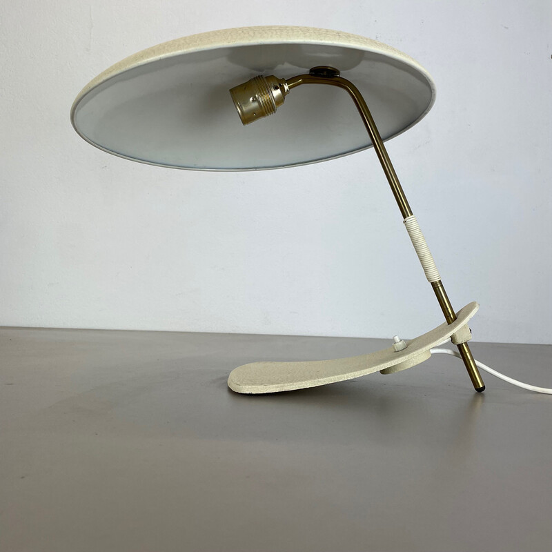 Lampada da tavolo vintage Bauhaus in metallo beige e ottone, Austria, anni '50