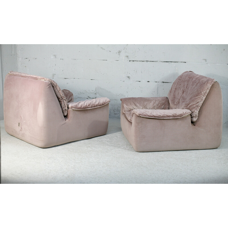 Paire de fauteuils vintage en mousse et velours rose pale, France 1970