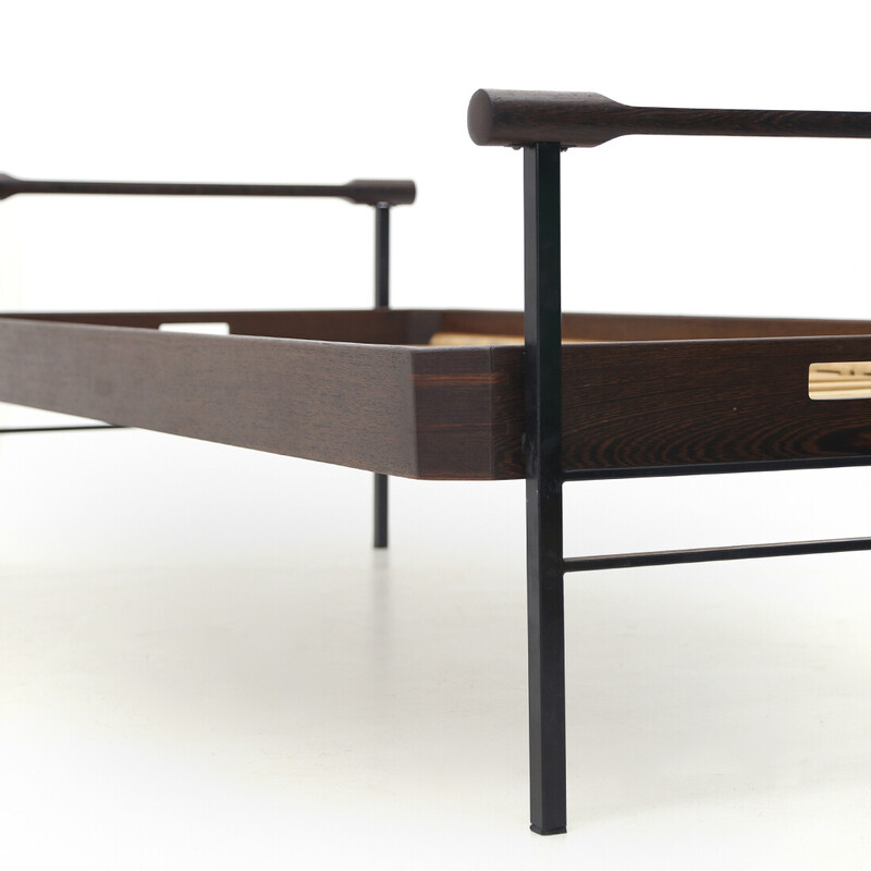 Pair of vintage "L75" stacked beds by Osvaldo Borsani for Tecno, 1960s