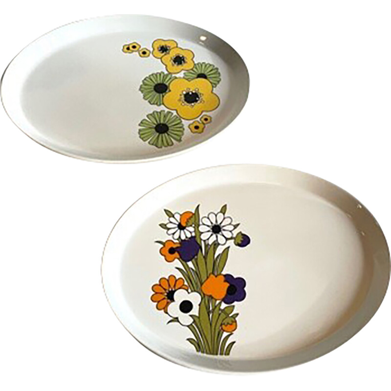 Pair of vintage oval ceramic dishes for Barker Bros, England 1970s