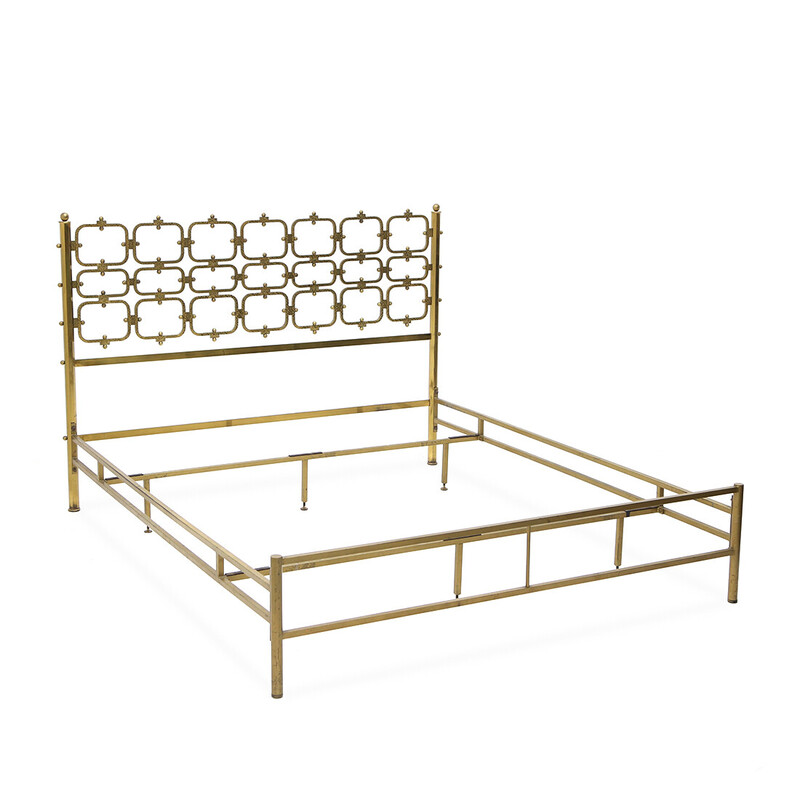 Vintage brass double bed by Luciano Frigerio, Italy 1970s