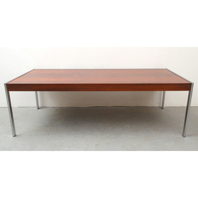 Table basse en palissandre et en métal chromé - 1970