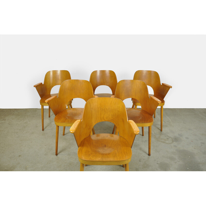 Set of 6 vintage beechwood dining chairs by Oswald Haerdtl for Ton, Czech Republic 1950s