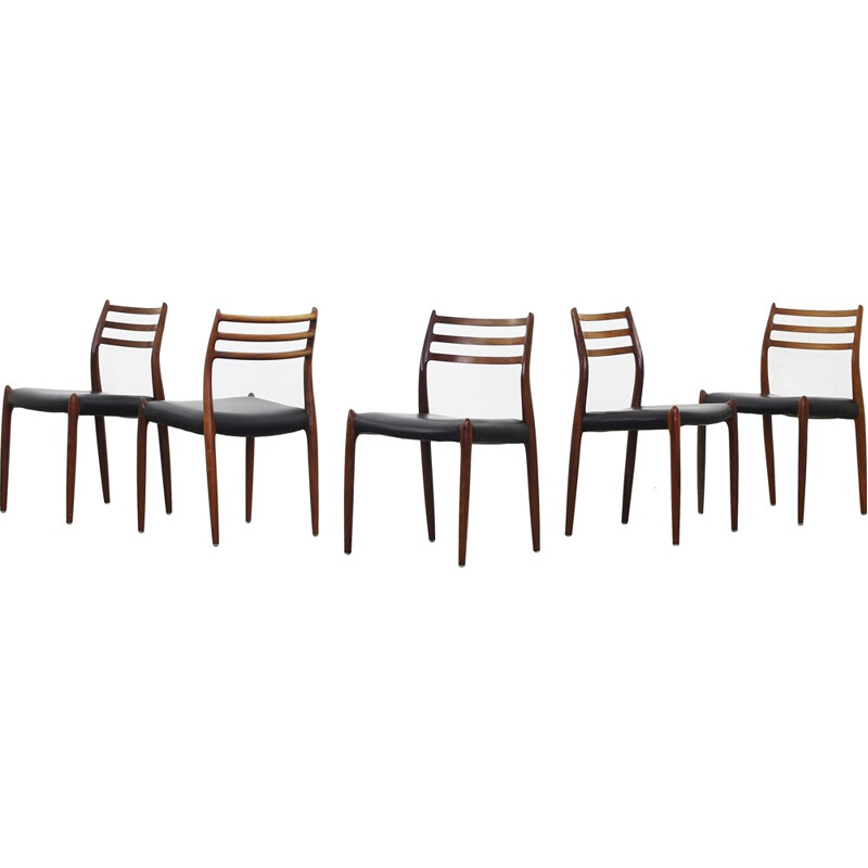 Suite de 5 chaises modèle 78 en palissandre et cuir, Niels O. Moller - 1960