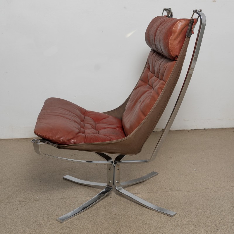 Cadeira de braços em metal e couro Falcon por Sigurd Ressell para Vatne Mobler, década de 1970