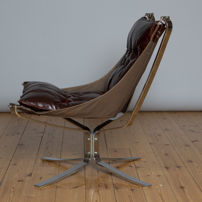 Cadeira de braços Vintage Falcon em cromo e couro por Sigurd Ressell para Vatne Mobler, 1970s