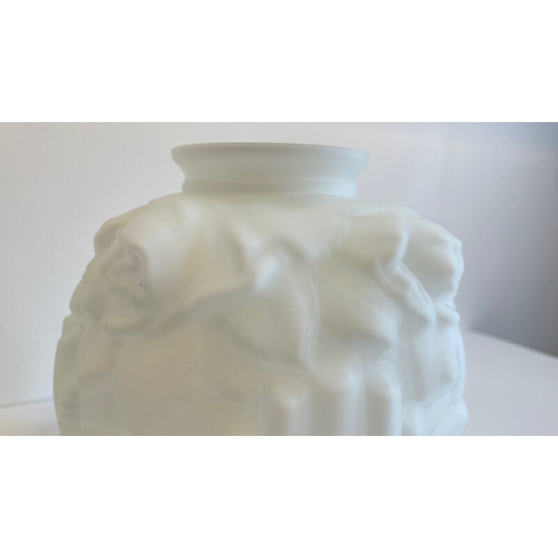 Vintage Art Deco ball vase in white glass paste